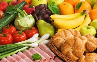 Francúzska diéta z ovocia, zeleniny, pečiva, šunky